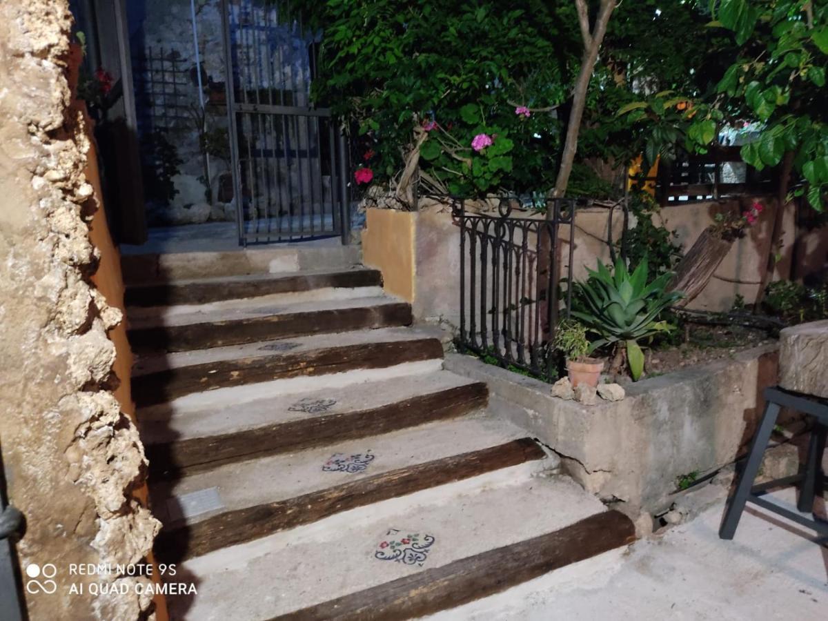 Casa Vacanze Fondaco Di Scillato Scillato  Kültér fotó