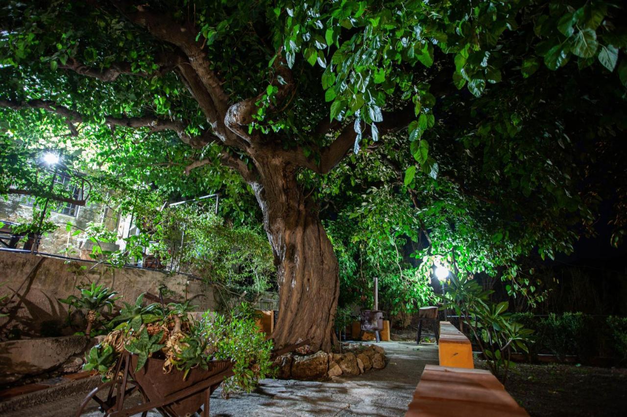 Casa Vacanze Fondaco Di Scillato Scillato  Kültér fotó